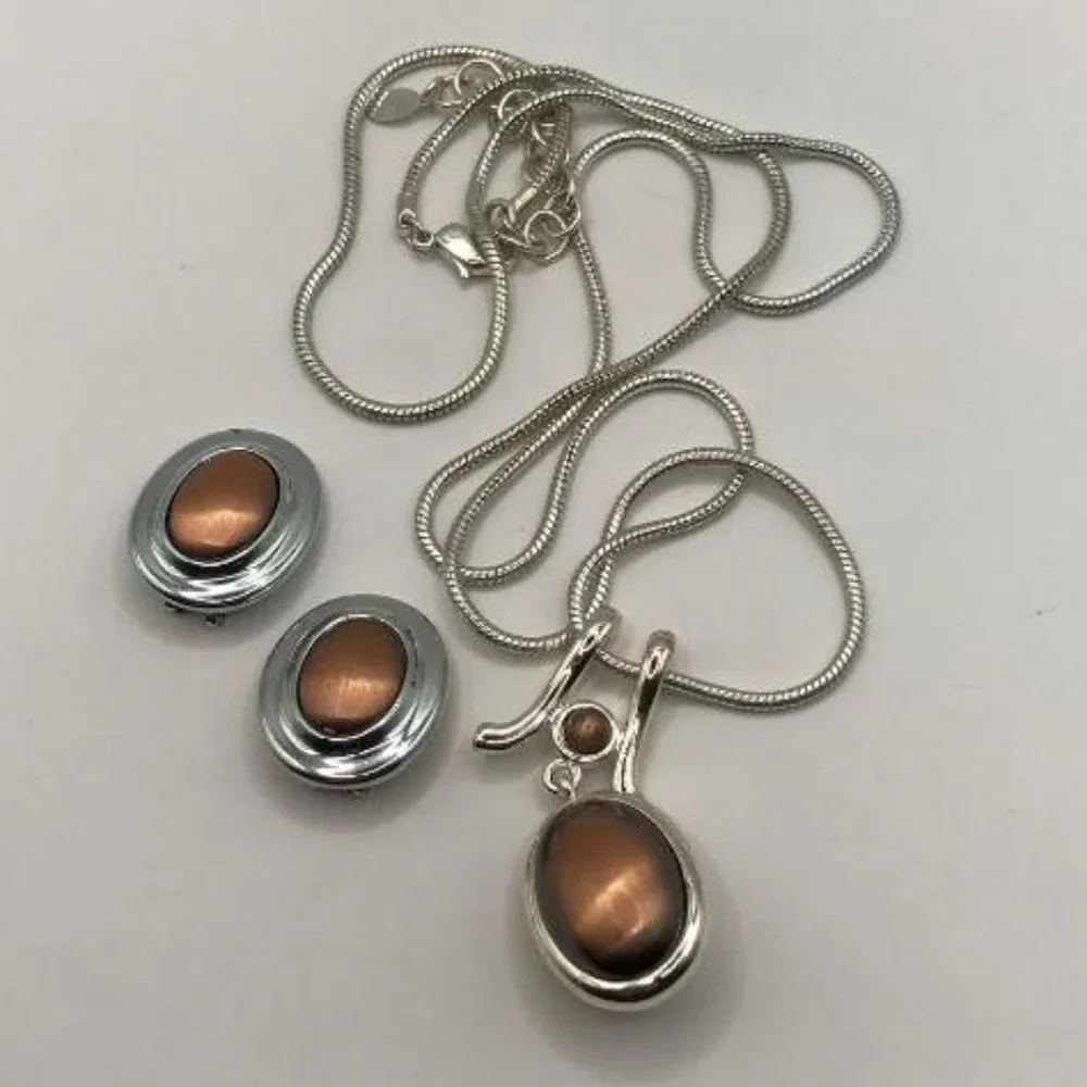 Vintage Liz Claiborne Silver-Tone & Copper Cabochon Necklace and Earrings Set - Picture 6 of 11